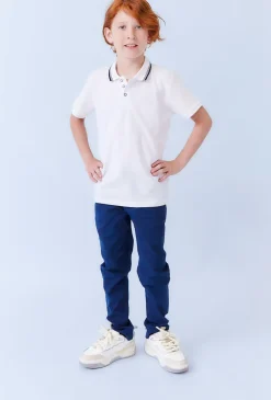 Białe polo chłopięce z kołnierzykiem