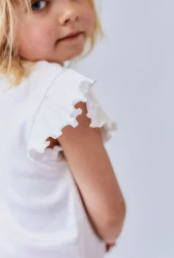 Biały t-shirt dziewczęcy w prążki