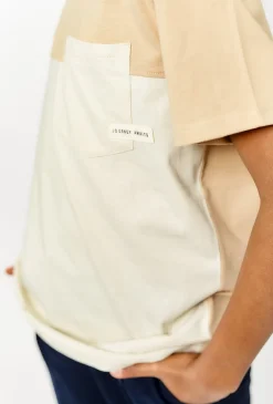 Dwukolorowy t-shirt z kieszonką