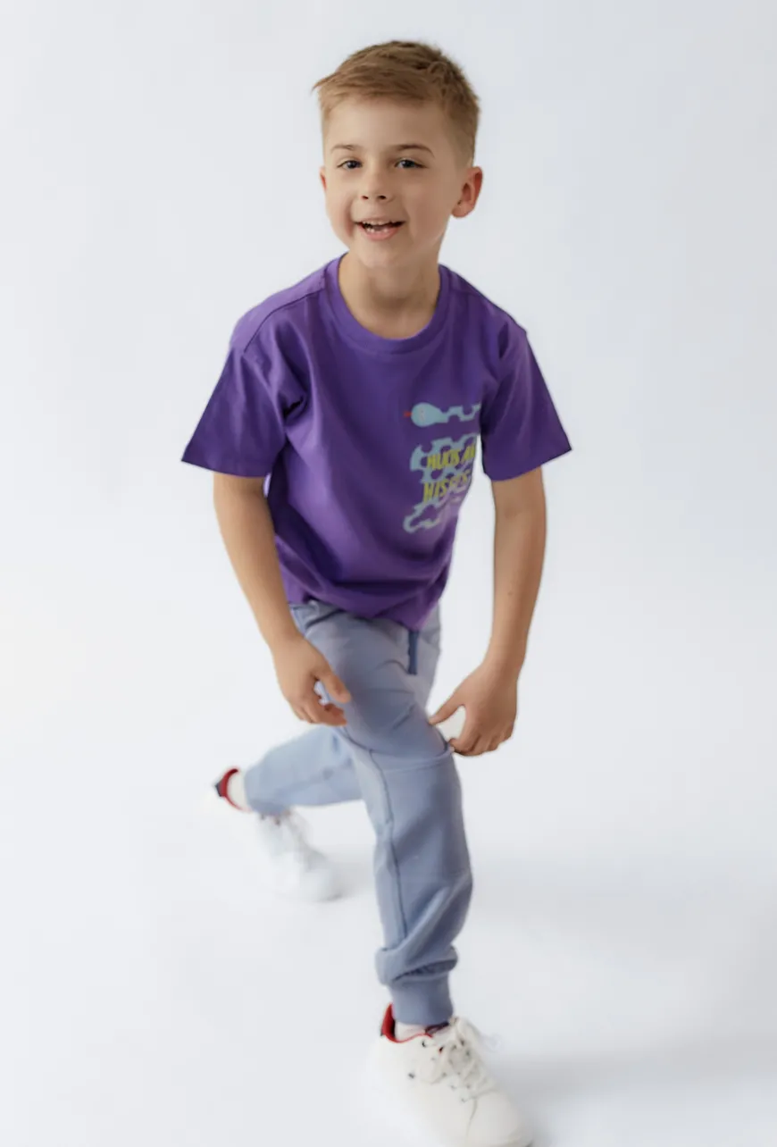 Dzianinowy t-shirt chłopięcy z nadrukiem