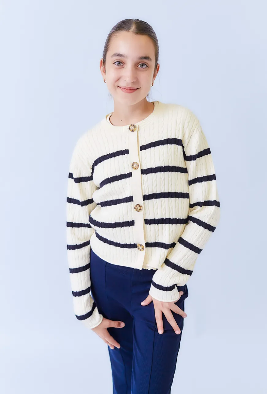Dziewczęcy sweter kardigan w paski ecru – 100% bawełna