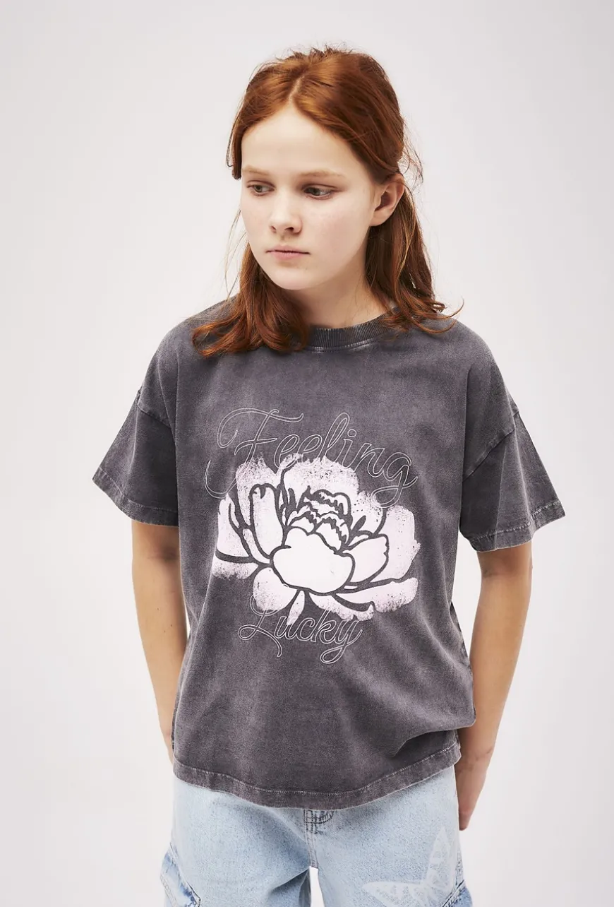 Dziewczęcy T-shirt oversize z nadrukiem - szary