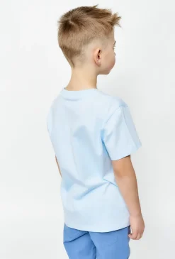 Jasnoniebieski t-shirt z przeszyciami