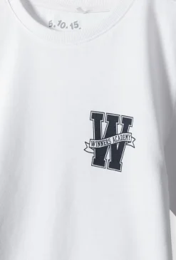 Klasyczny biały t-shirt chłopięcy