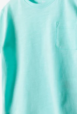 Niebieski t-shirt niemowlęcy z kieszonką