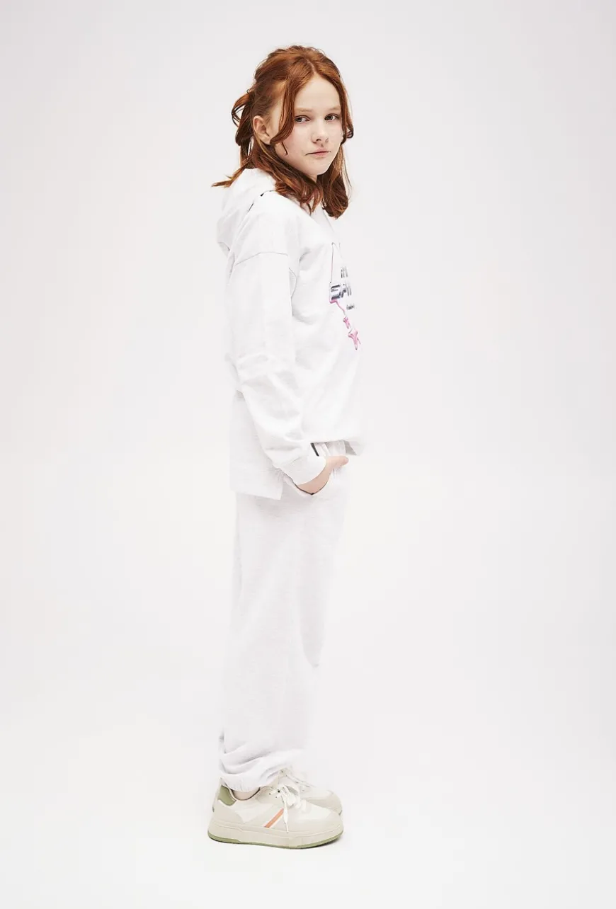 Nierozpinana bluza oversize z kapturem