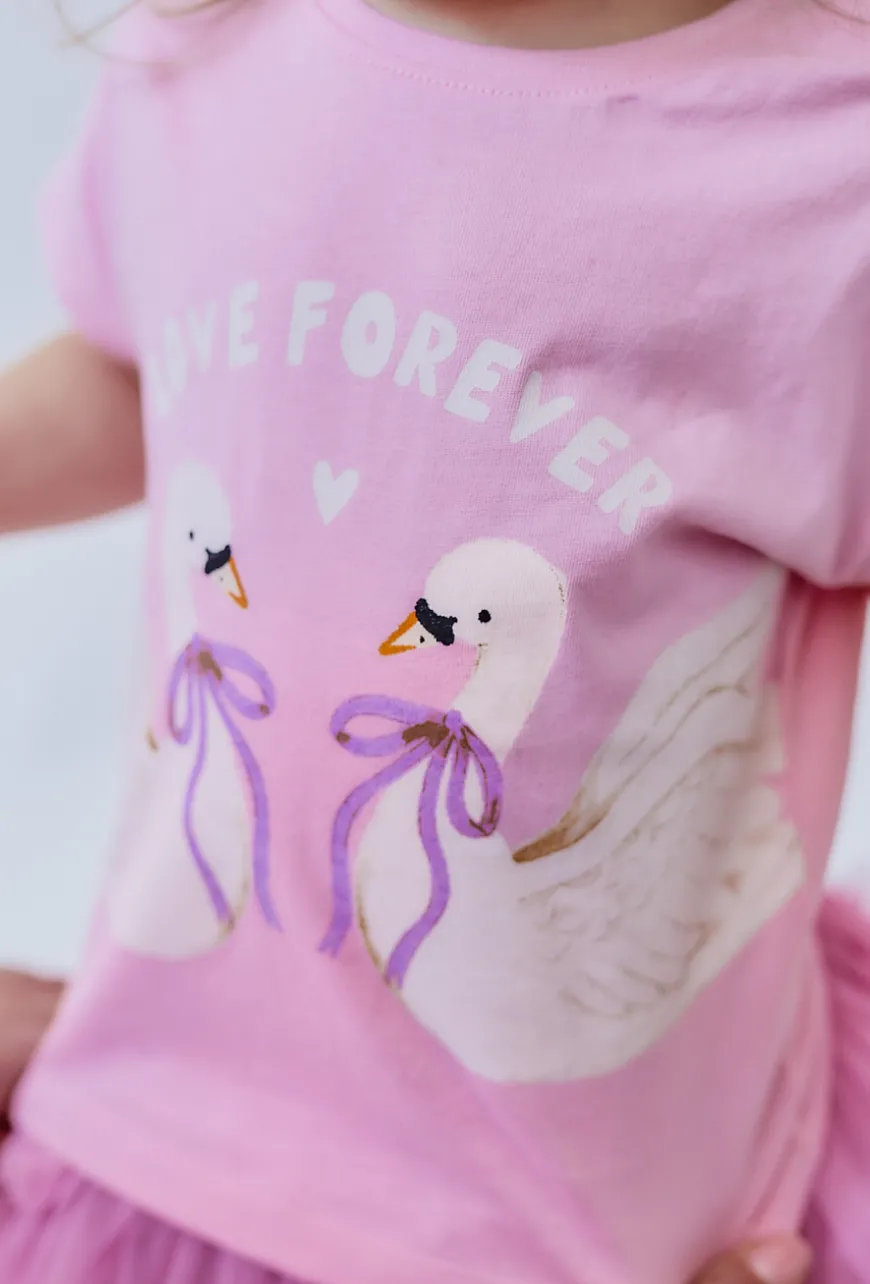 Różowy t-shirt niemowlęcy z łabędziami