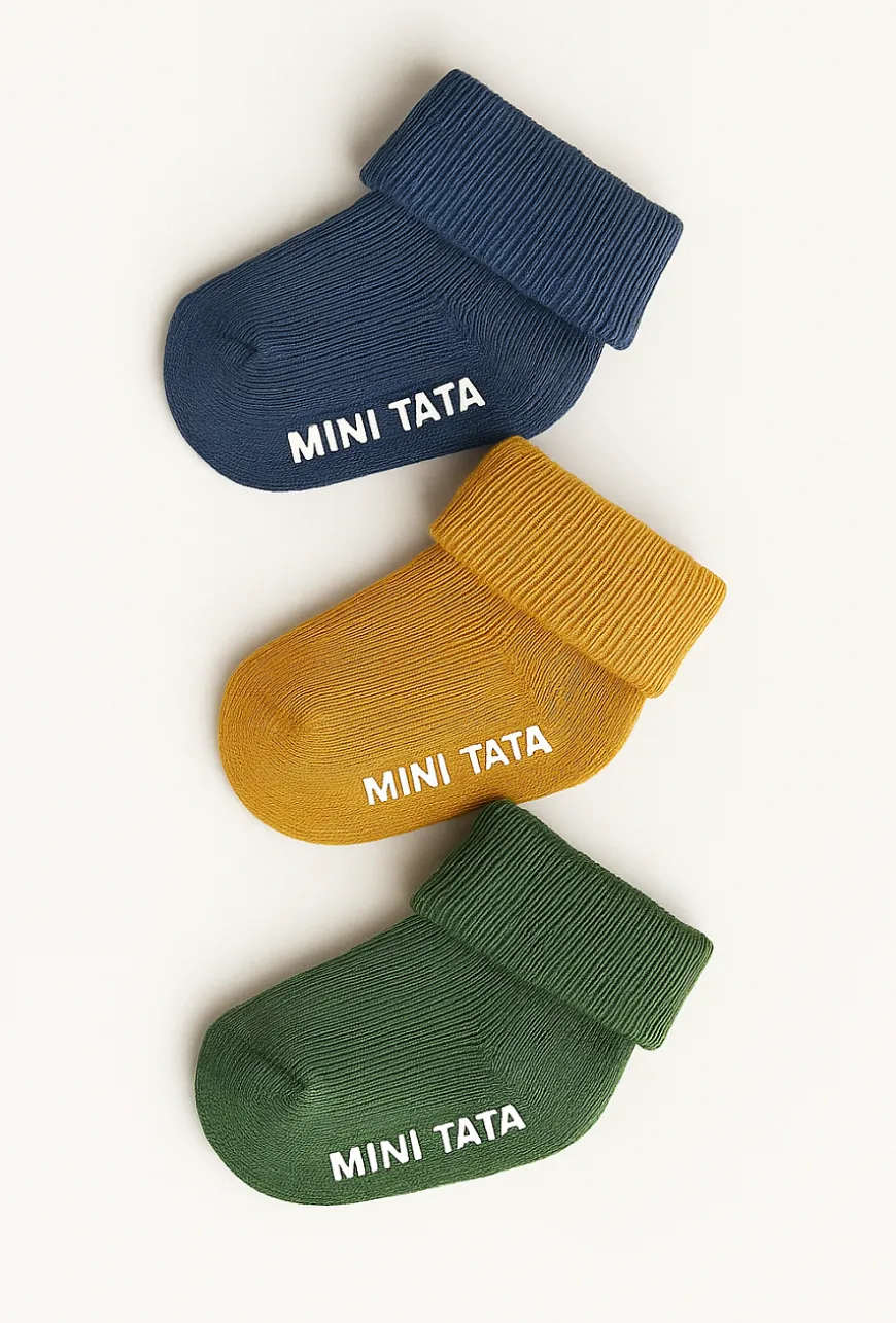 Skarpety niemowlęce 3-pak z napisem „Mini Tata”