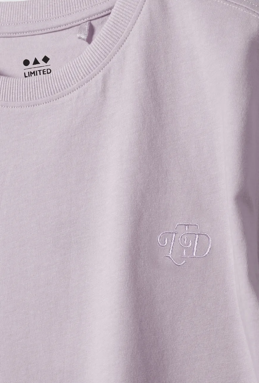 T-shirt chłopięcy z haftem