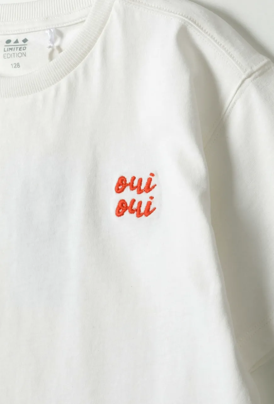 T-shirt chłopięcy z haftem „Oui Oui”