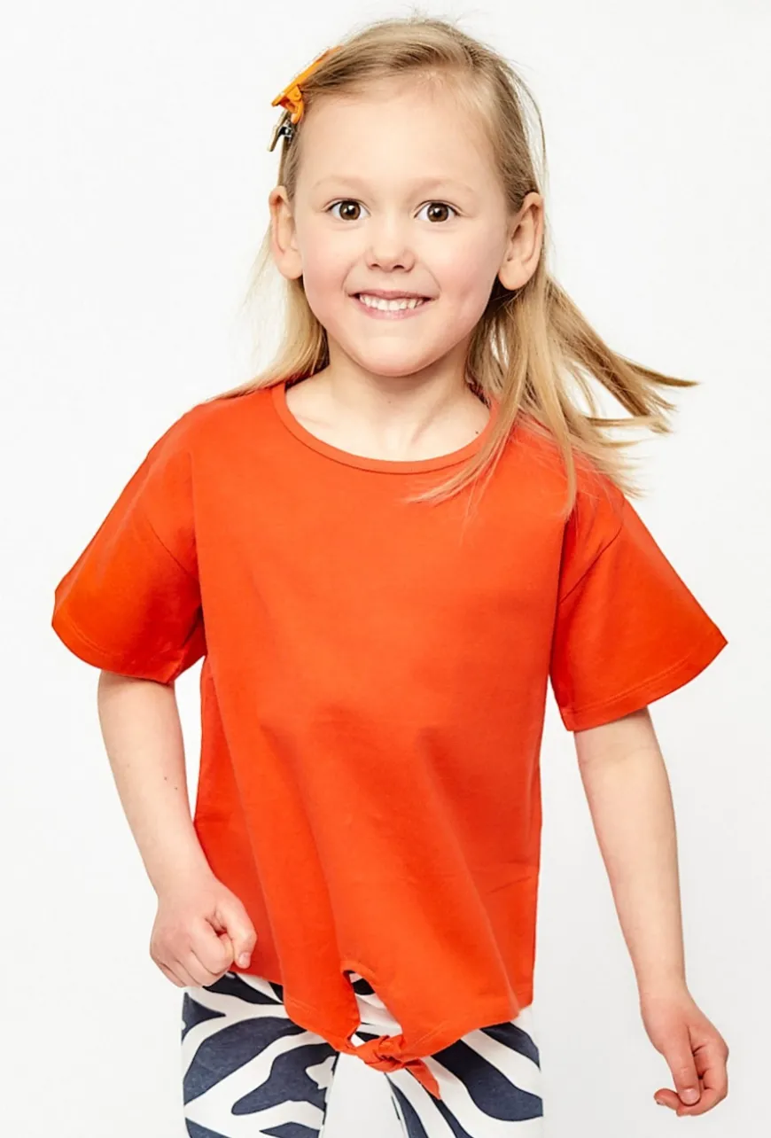 T-shirt dziewczęcy czerwony z ozdobnym wiązaniem