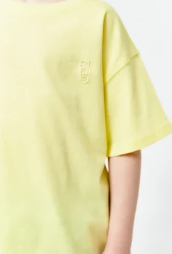 Żółty t-shirt dziecięcy z haftem